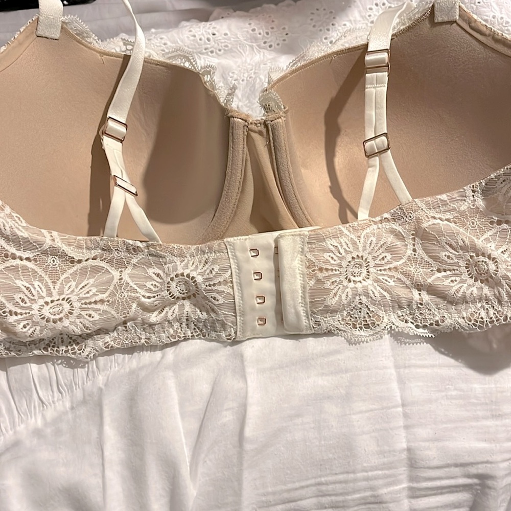 Lace  bra - Picture 4 of 6
